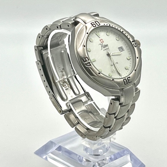 Hilton Unisex Swiss Made Silver and White Mens Watch Working - Picture 3 of 9